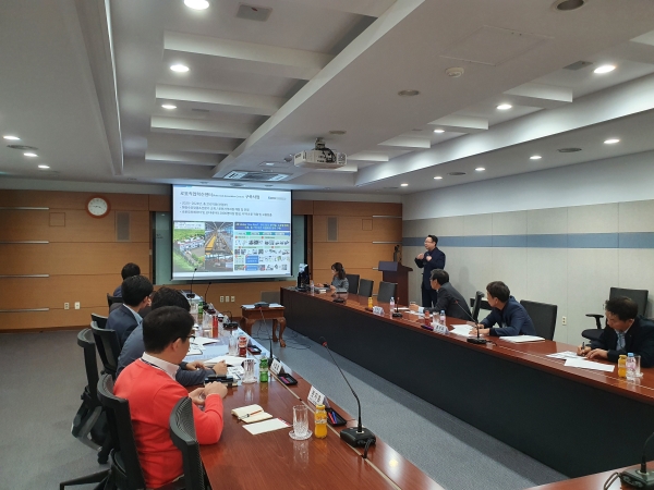 Vice Governor for Economic Planning of Gyeongsangbuk-do, visited KIRO. �����